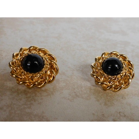 Vintage Gold Tone Black Cabochon Round Button Stud Earrings - Picture 5 of 8